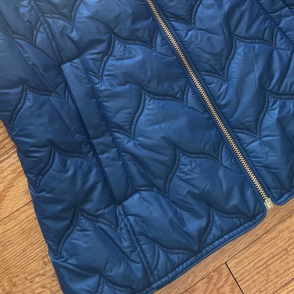 Vineyard Vines Ladies Navy Blue Puffer Vest Size Small - Picture 4 of 8